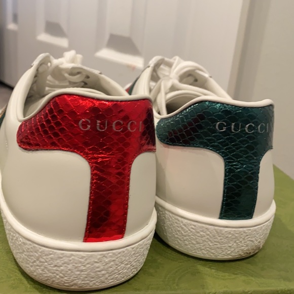 Gucci Ace Sneakers. Only worn once - Picture 2 of 4